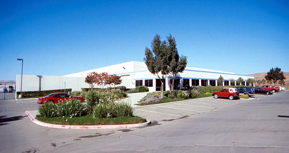 7480 Las Positas Rd, Livermore, CA à louer - Photo de l’immeuble – Image 2 sur 5