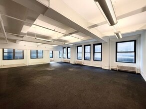 227-229 W 29th St, New York, NY à louer Photo intérieure– Image 1 sur 3