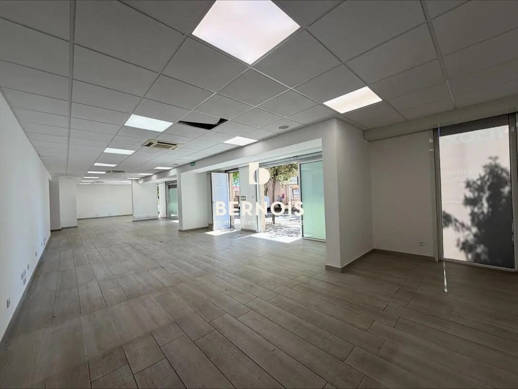 Local commercial dans Sanary-sur-Mer à vendre Photo intérieure– Image 1 sur 6