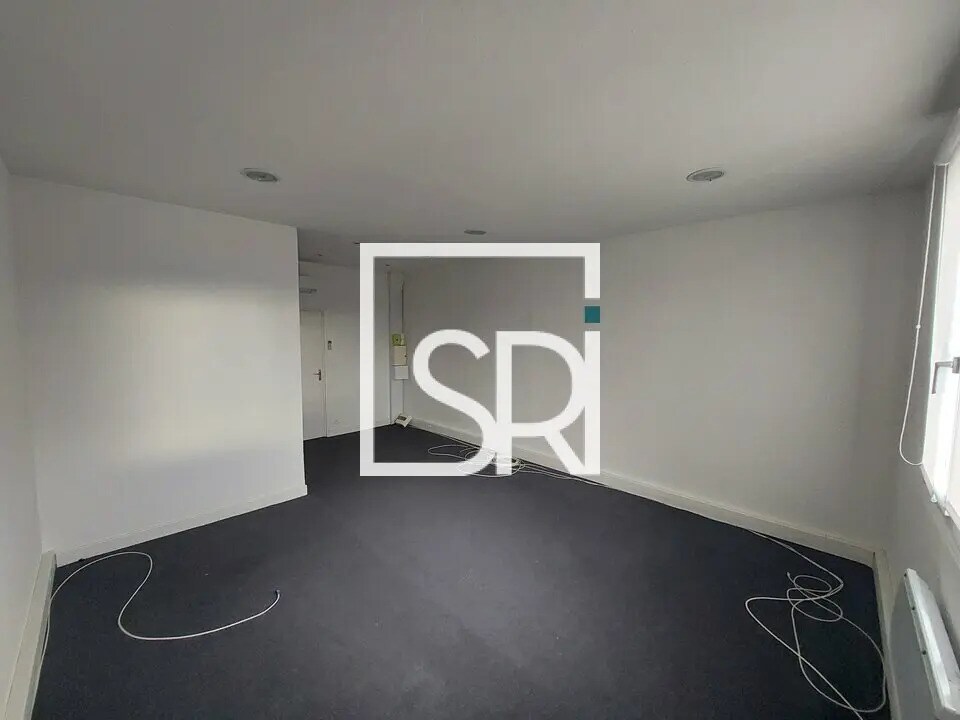 Bureau dans Clermont-Ferrand à louer Photo de l’immeuble– Image 1 sur 11