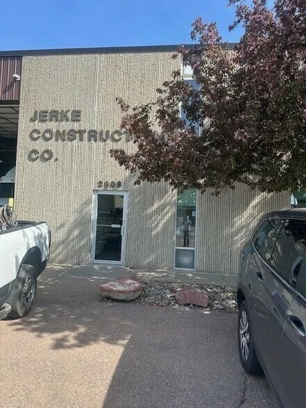 2808 W 6th St, Sioux Falls, SD à louer - Photo de l’immeuble – Image 3 sur 9