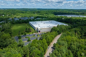 9 Crystal Pond Rd, Southborough, MA - VUE AÉRIENNE  vue de carte - Image1