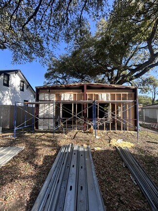 Plus de détails pour 1001 Avenue B, Katy, TX - Local commercial à louer