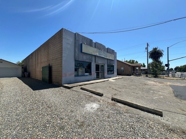 2808 Del Paso Blvd, Sacramento, CA à vendre - Photo de l’immeuble – Image 2 sur 8