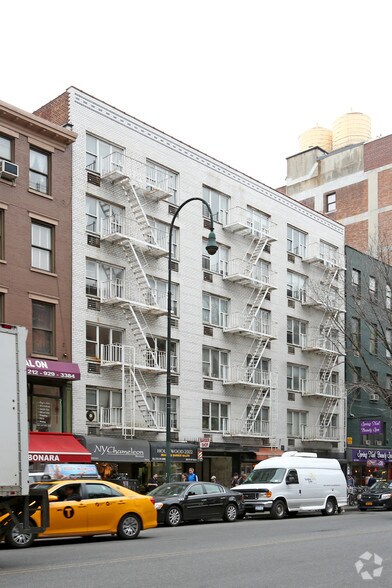 204-208 W 14th St, New York, NY à louer - Photo de l’immeuble – Image 1 sur 3