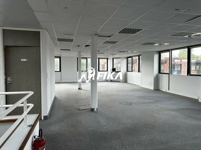 Bureau dans Labège à louer - Photo de l’immeuble – Image 3 sur 8