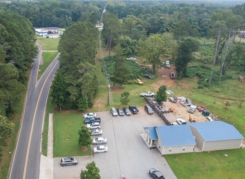 7117 Brown Bridge Rd, Covington, GA à vendre - Photo de l’immeuble – Image 3 sur 10