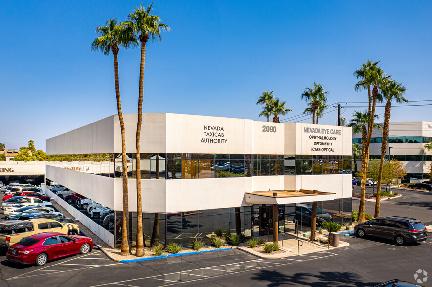 2090 E Flamingo Rd, Las Vegas, NV à vendre - Photo principale – Image 1 sur 4