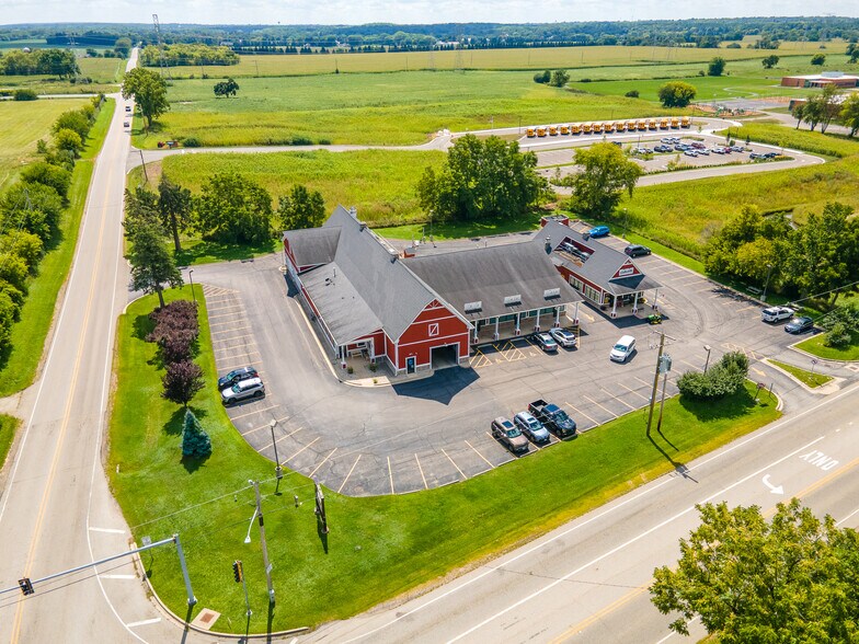 3103 Il Route 176, Crystal Lake, IL à vendre - Photo de l’immeuble – Image 1 sur 10