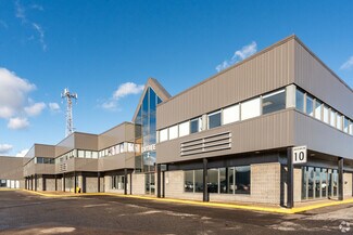 Plus de détails pour 2700 Rue Jean-Perrin, Québec, QC - Local d'activités à louer