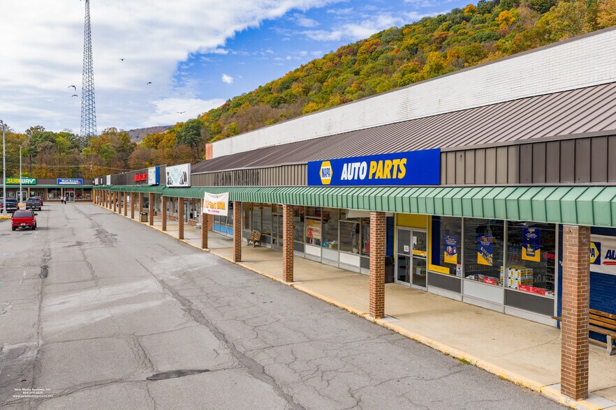 Ollie’s-Anchored Neighborhood Center portefeuille de 4 biens à vendre sur LoopNet.fr - Photo de l’immeuble – Image 2 sur 32