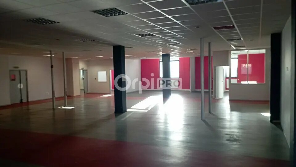 Bureau dans Reims à louer - Photo de l’immeuble – Image 3 sur 6