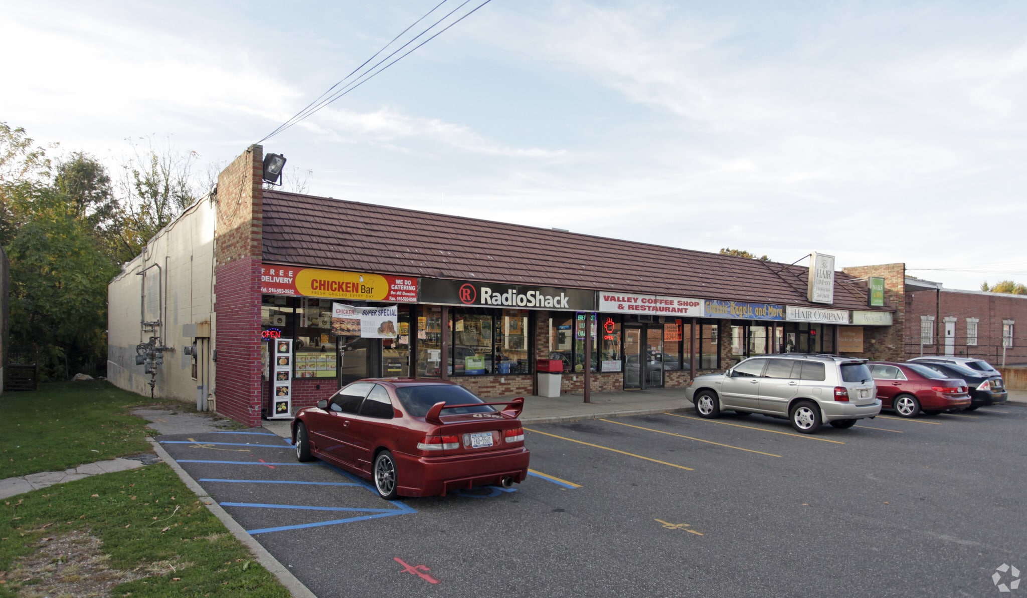700 Franklin Ave, Franklin Square, NY à louer Photo principale– Image 1 sur 2