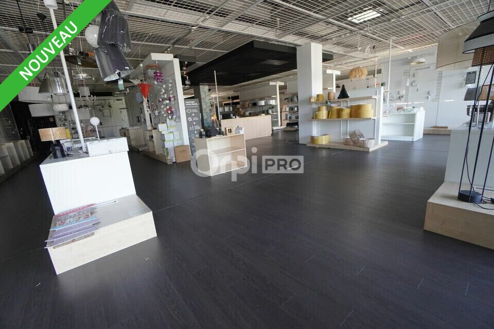 Local commercial dans Quetigny à louer Photo intérieure– Image 1 sur 9
