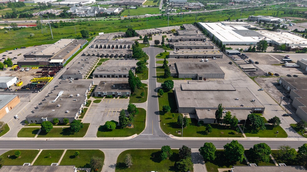 150-241 Consortium Crt, London, ON à louer - Photo de l’immeuble – Image 3 sur 5