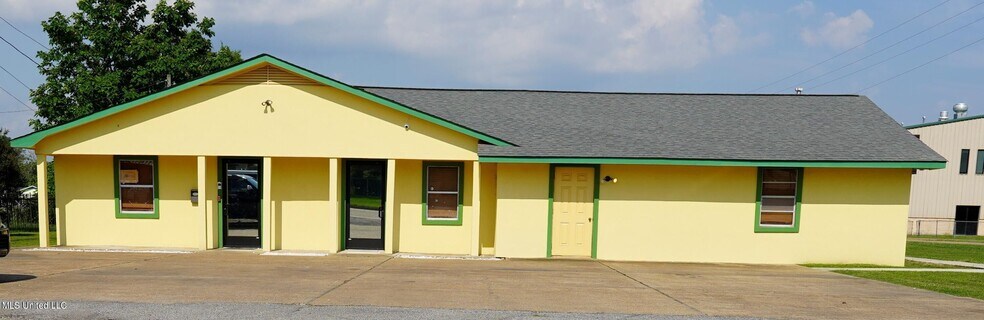 1001 Martin Luther King Jr dr, Cleveland, MS à vendre - Photo principale – Image 1 sur 26