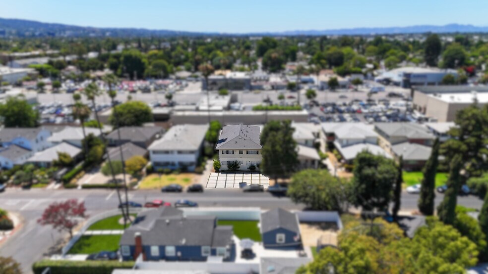 5707 Tilden Ave, Sherman Oaks, CA à vendre - Photo de l’immeuble – Image 2 sur 13