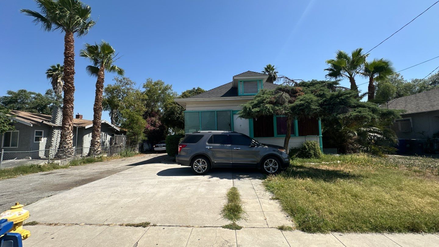 1051 W 2nd St, San Bernardino, CA à vendre Photo principale– Image 1 sur 3