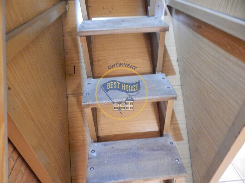 Local commercial dans Ontinyent, Valencia à louer - Photo de l’immeuble – Image 2 sur 8