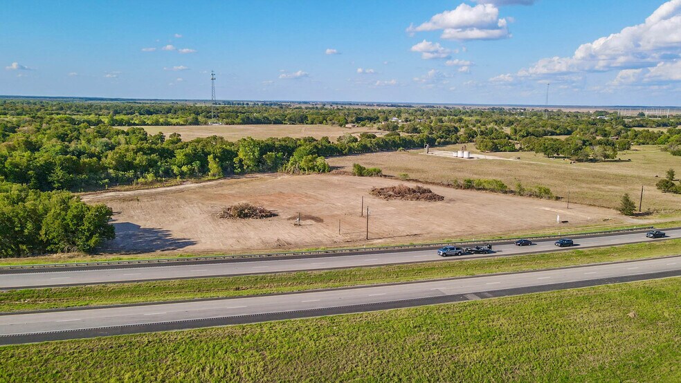 10435 ST 21 hwy, Caldwell, TX à vendre - Photo de l’immeuble – Image 1 sur 9
