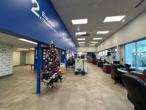 3375 W Grand Ave, Waukegan, IL à vendre Photo intérieure– Image 2 sur 8