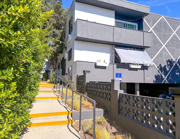 514 N Hayworth Ave, Los Angeles, CA à vendre - Photo de l’immeuble – Image 2 sur 14