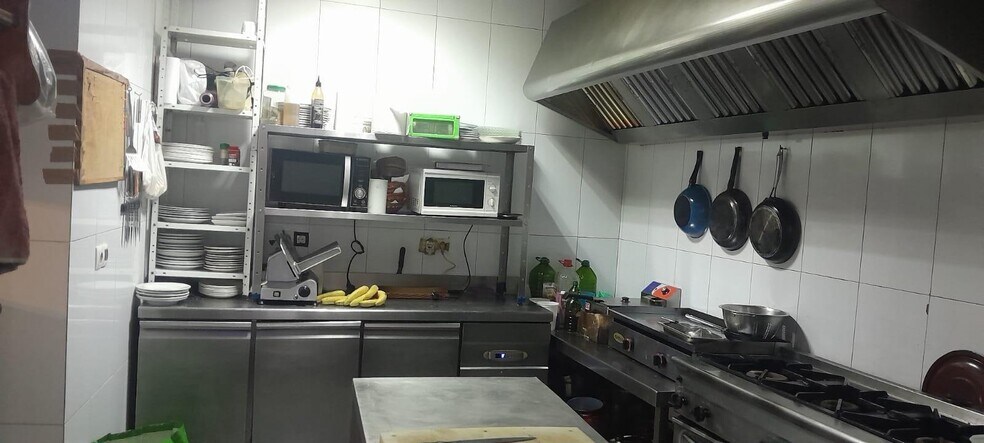 Local commercial dans Cáceres, Cáceres à louer - Photo de l’immeuble – Image 2 sur 9