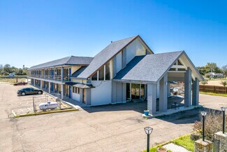 Plus de détails pour 420 E I-10 Frontage Rd, Flatonia, TX - Hôtellerie à vendre