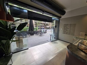 Local commercial dans Barcelone, Barcelona à louer Photo intérieure– Image 2 sur 19