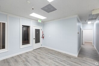 20 S Santa Cruz Ave, Los Gatos, CA à louer Photo intérieure– Image 2 sur 3