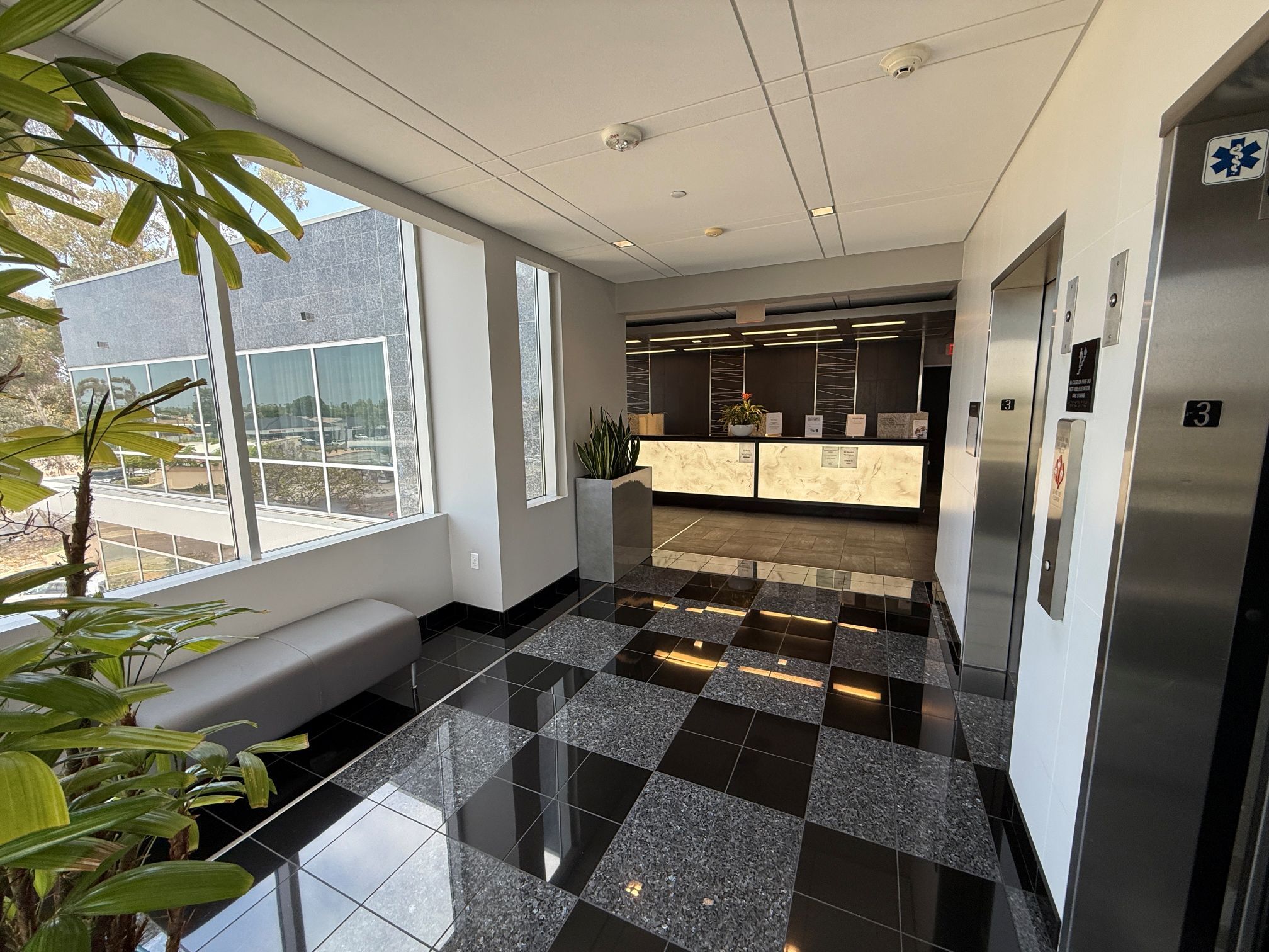 7625-7675 Mesa College Dr, San Diego, CA à louer Photo intérieure– Image 1 sur 7