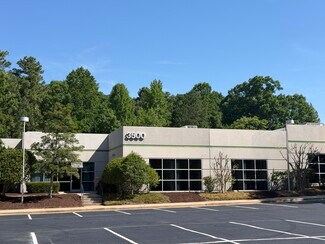 Plus de détails pour 3500 Gateway Centre Blvd, Morrisville, NC - Local d'activités à louer