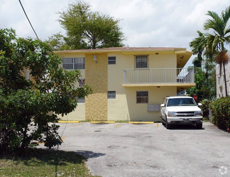 1533 SW 3rd St, Miami, FL à vendre - Photo principale – Image 1 sur 2