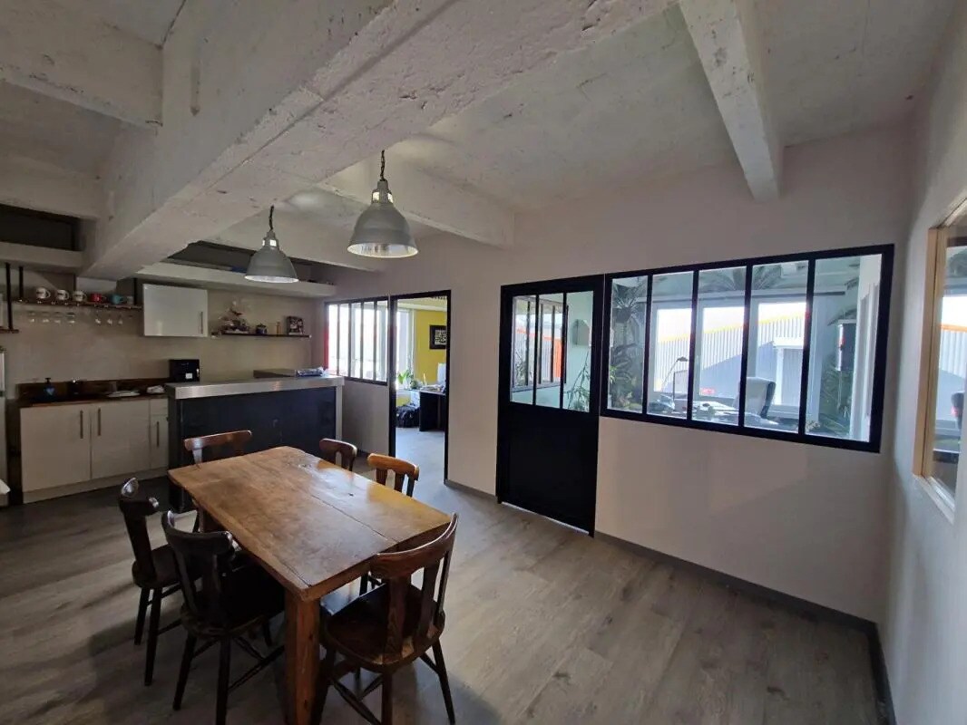 Bureau dans Cormelles-le-Royal à vendre Photo intérieure– Image 1 sur 2