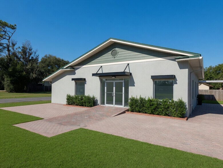 311 W Lutz Lake Fern Rd, Lutz, FL à vendre - Photo de l’immeuble – Image 1 sur 15