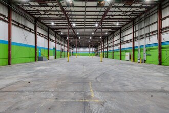 6750 N Bryan Dairy Rd, Seminole, FL à louer Photo intérieure– Image 2 sur 6