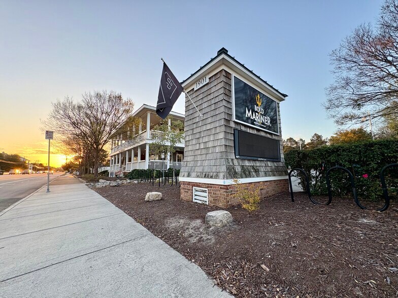 1901 E Ocean View Ave, Norfolk, VA à vendre - Photo de l’immeuble – Image 2 sur 21