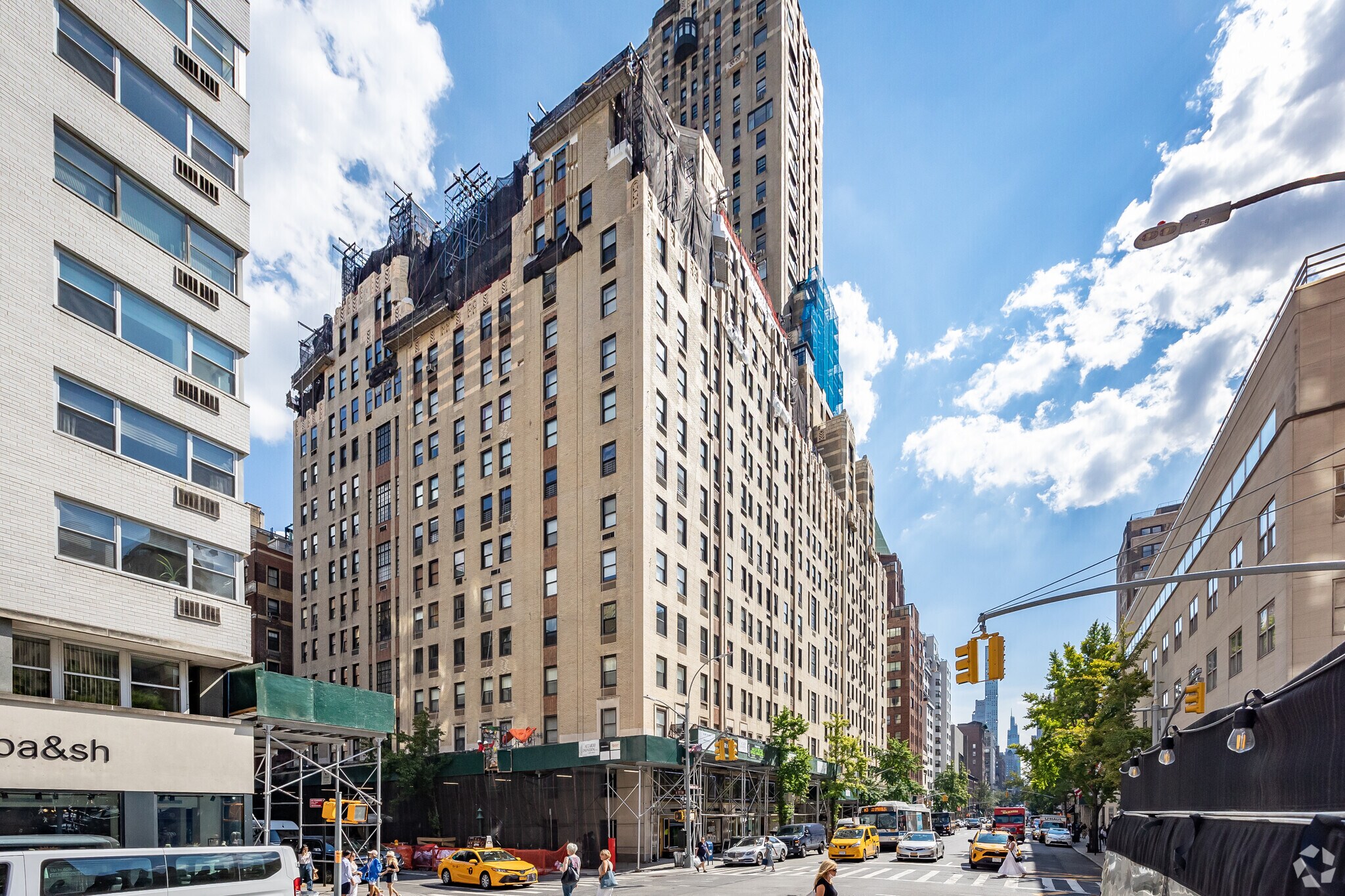 50 E 77th St, New York, NY à louer Photo de l’immeuble– Image 1 sur 5