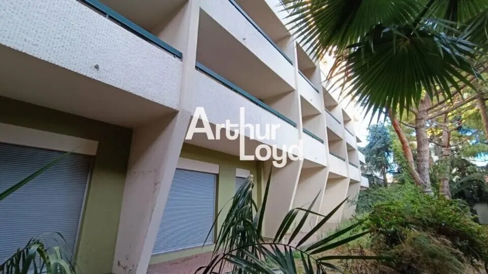 Bureau dans Nice à vendre - Photo de l’immeuble – Image 2 sur 6