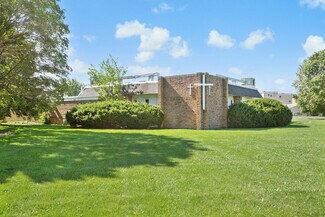 Plus de détails pour 800 Beau Drive, Des Plaines, IL - Spécialisé à vendre