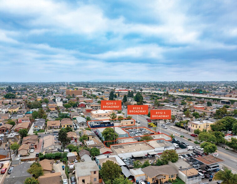 8130 Broadway, Los Angeles, CA à vendre - Photo de l’immeuble – Image 2 sur 24