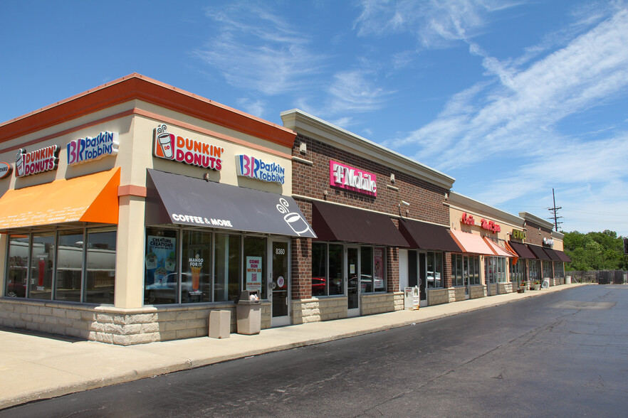 8300 W Cermak Rd, North Riverside, IL à louer - Photo de l’immeuble – Image 1 sur 4