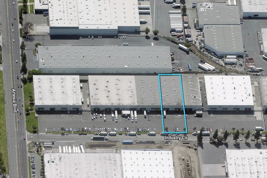 14355-14381 Industry Cir, La Mirada, CA à louer - Photo de l’immeuble – Image 1 sur 1