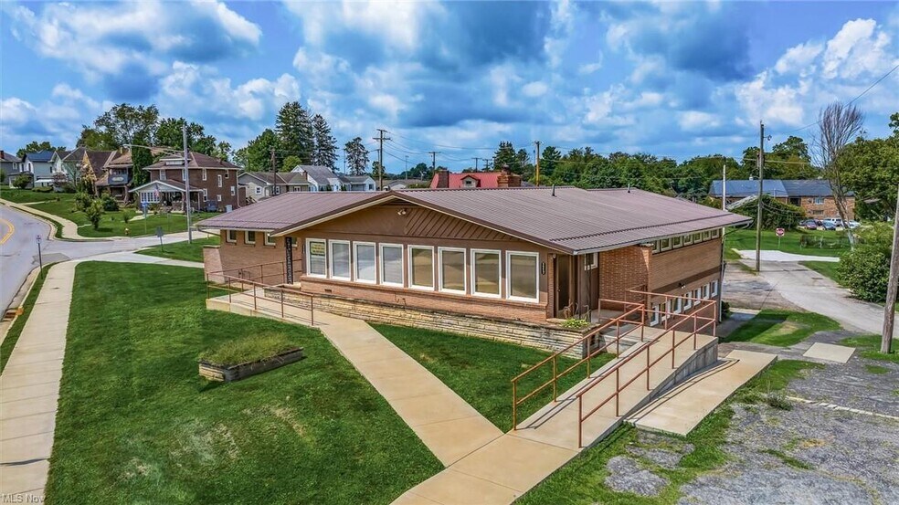 1117 Clark St, Cambridge, OH à vendre - Photo de l’immeuble – Image 2 sur 41