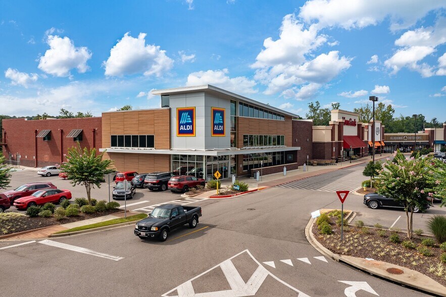 2000 Gadsden Hwy, Trussville, AL à louer - Photo de l’immeuble – Image 1 sur 8
