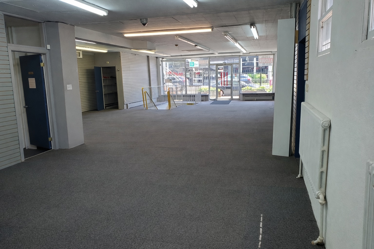 2025 Boul Rosemont, Montréal, QC à louer Photo intérieure– Image 1 sur 11