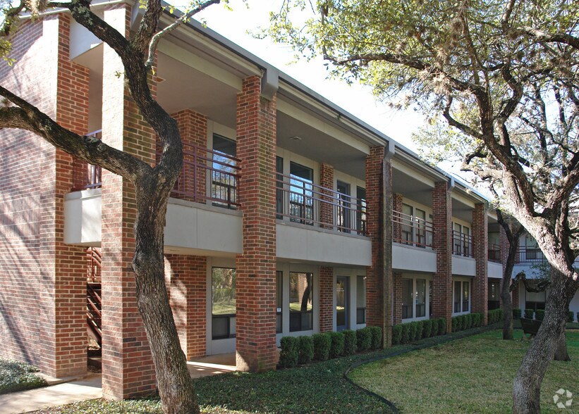 3355 Bee Caves Rd, Austin, TX à louer - Photo de l’immeuble – Image 2 sur 9