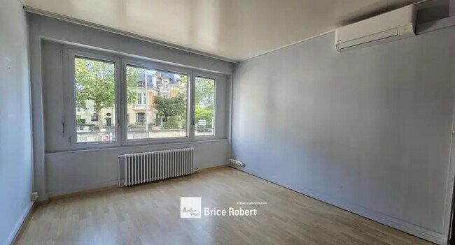 Plus de détails pour 68 Rue Duquesne, Lyon - Bureau à louer