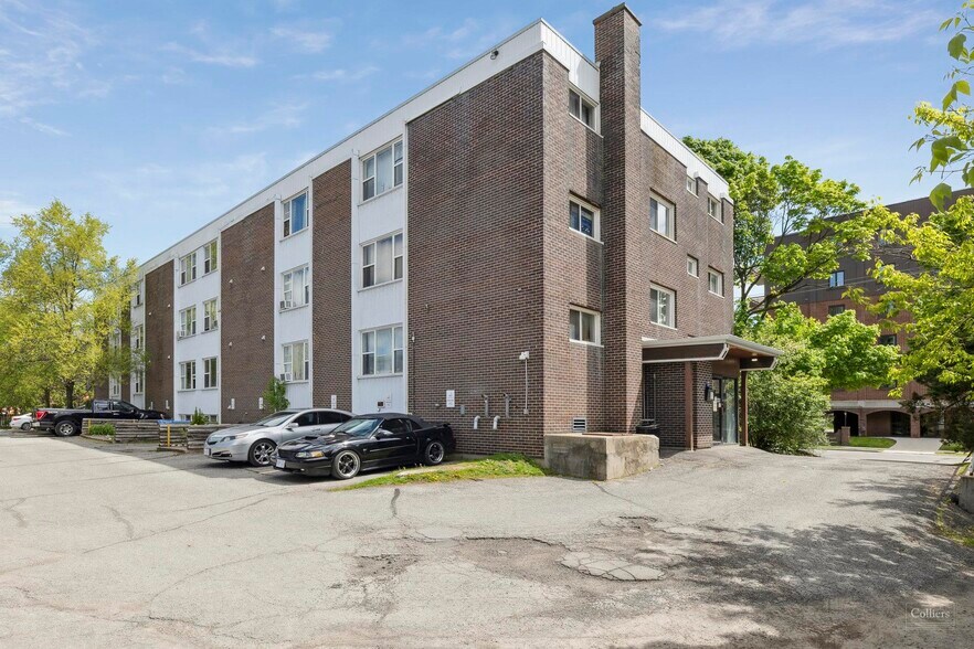 300 Regent St, Kingston, ON à vendre - Photo de l’immeuble – Image 3 sur 9