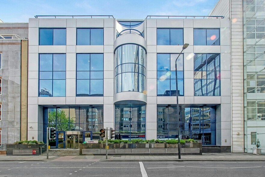 77 Mansell St, Londres à louer - Photo de l’immeuble – Image 1 sur 12